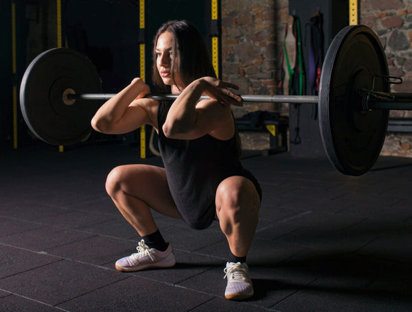 Front Squat Vs. Back Squat: What's the Difference? - Steel Supplements