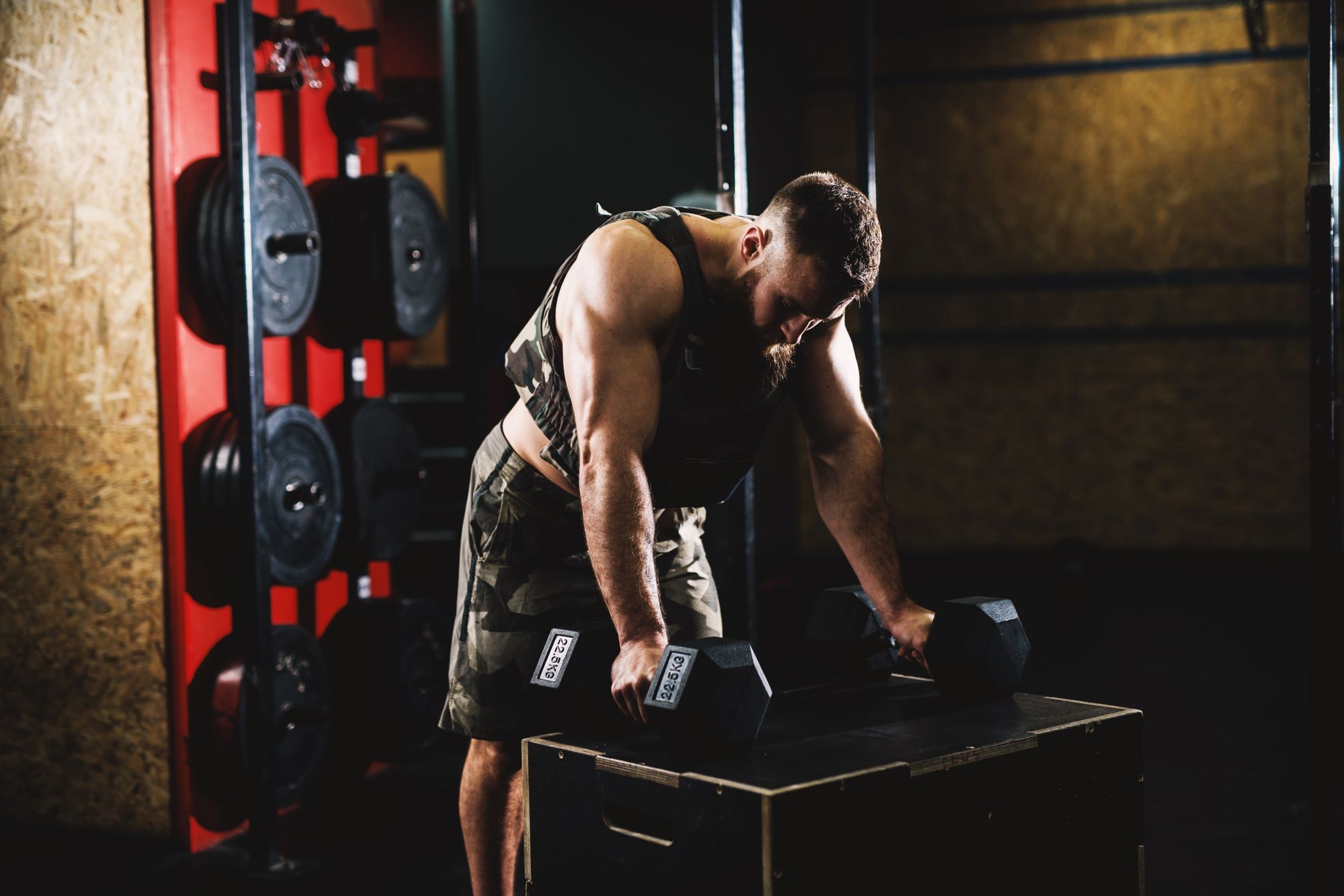 How to Do Dumbbell Military Presses for Strength