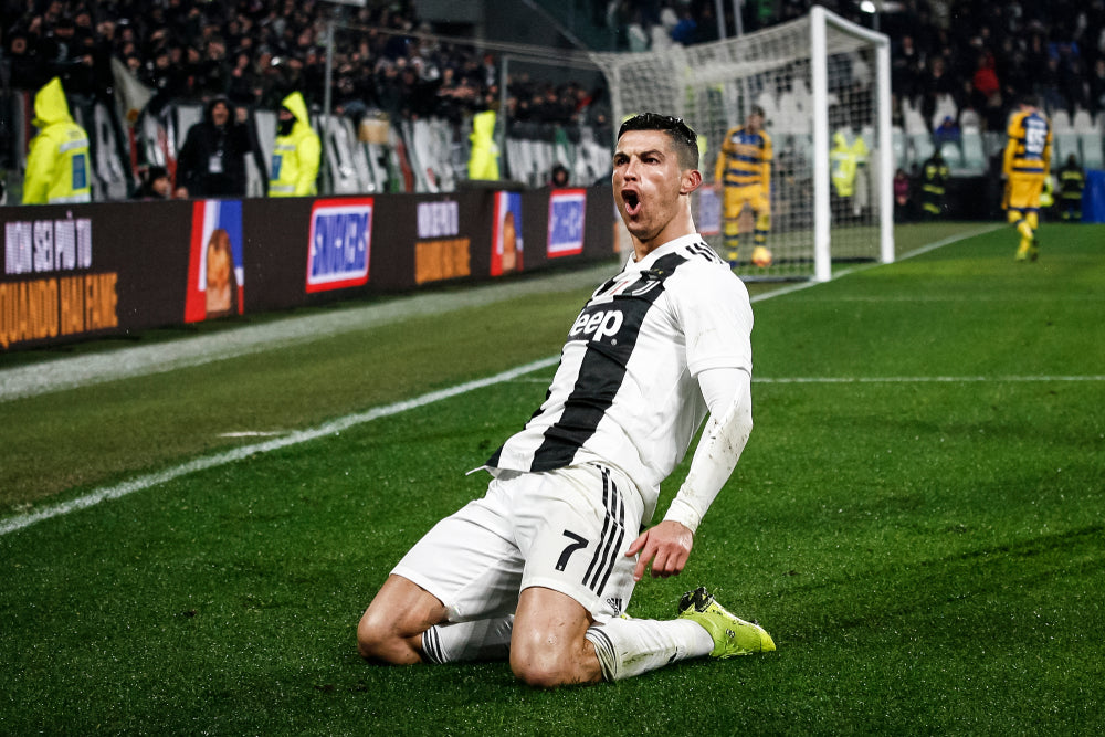 Cristiano Ronaldo, Juventus, celebrating the goal.
